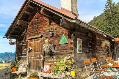 Alpine Cabin Download Jigsaw Puzzle