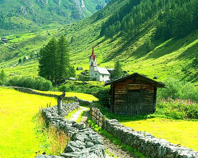 Valley, Italy Download Jigsaw Puzzle