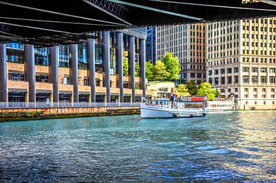 Tour Boat Download Jigsaw Puzzle