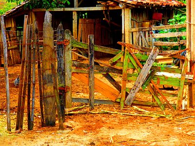 Broken Gate Download Jigsaw Puzzle