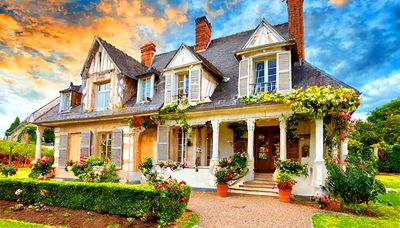 French Provincial-Style House Download Jigsaw Puzzle