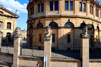 Statues Download Jigsaw Puzzle