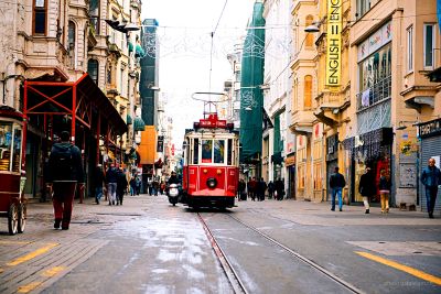 Red Tram, Istanbul Download Jigsaw Puzzle
