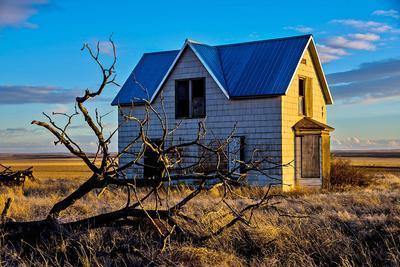 Abandoned Farmhouse Download Jigsaw Puzzle