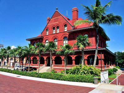 Red Building Download Jigsaw Puzzle