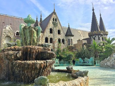 Castle, Bulgaria Download Jigsaw Puzzle